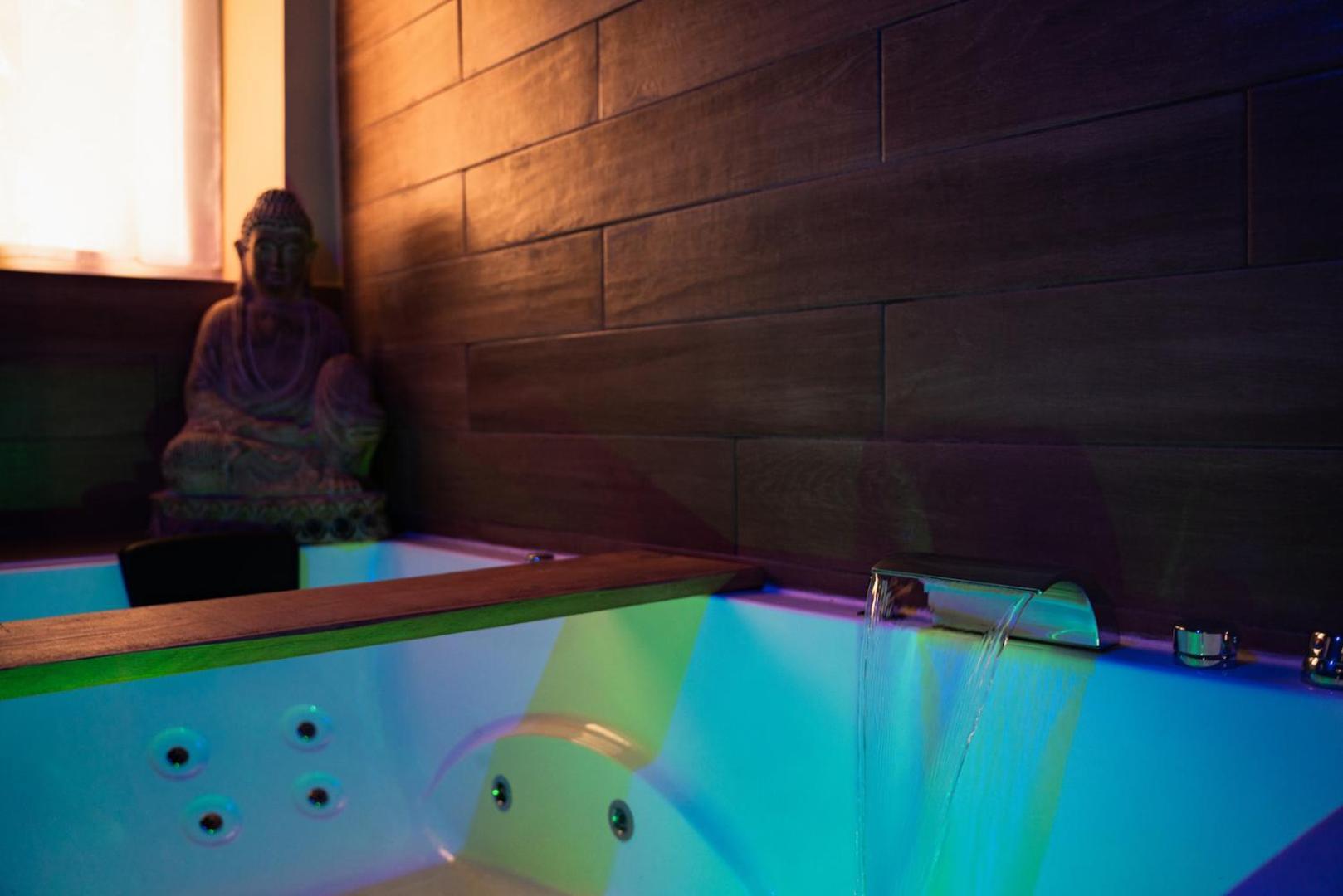Le Balneo Jacuzzi Vieil Antibes Safranier Apartment ภายนอก รูปภาพ