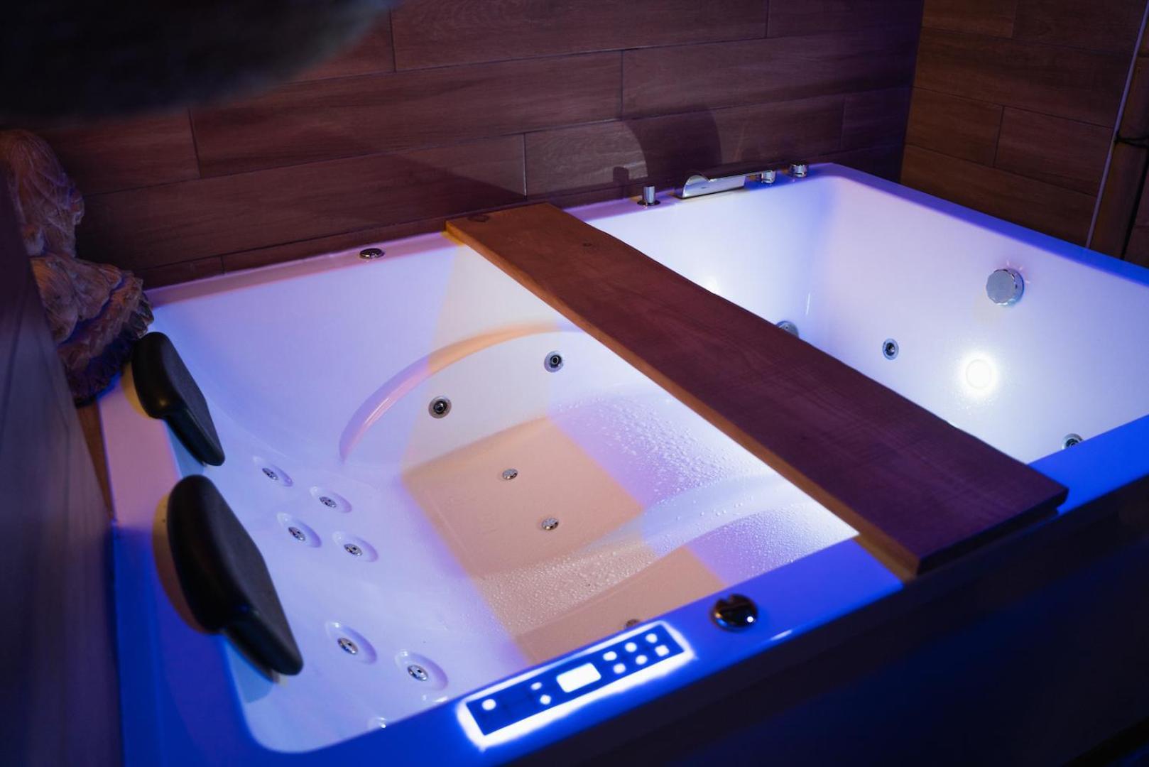 Le Balneo Jacuzzi Vieil Antibes Safranier Apartment ภายนอก รูปภาพ