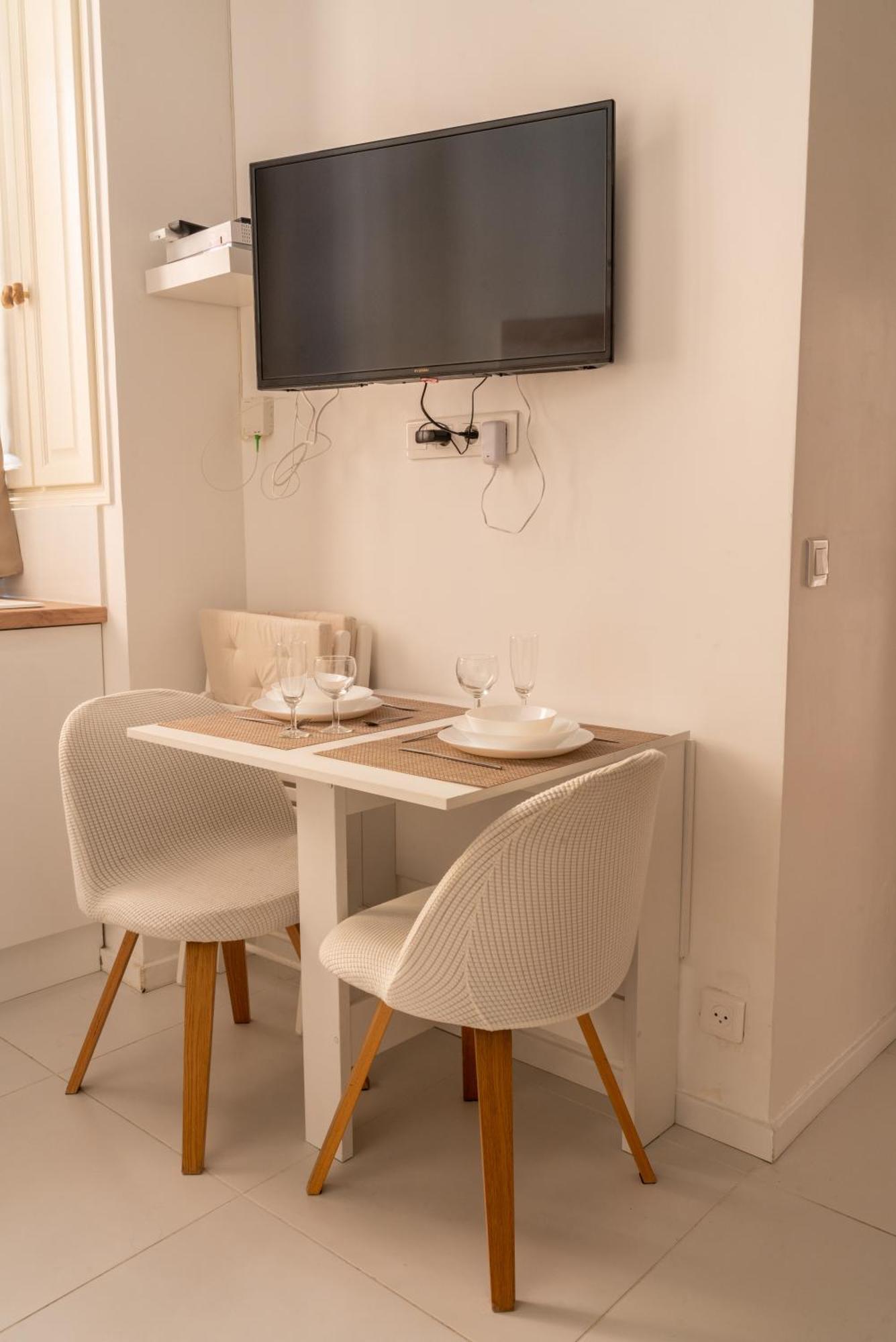 Le Balneo Jacuzzi Vieil Antibes Safranier Apartment ภายนอก รูปภาพ