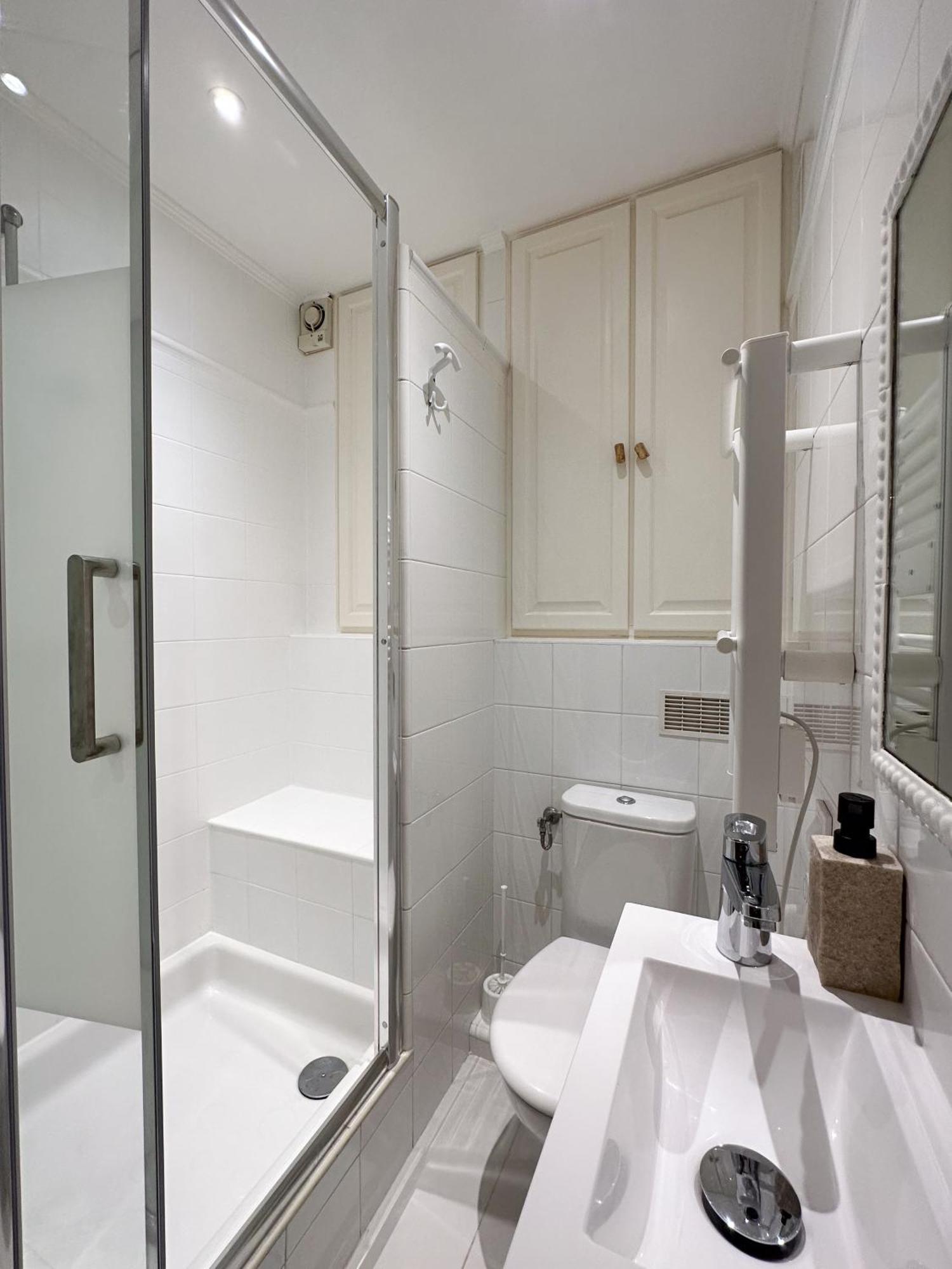 Le Balneo Jacuzzi Vieil Antibes Safranier Apartment ภายนอก รูปภาพ